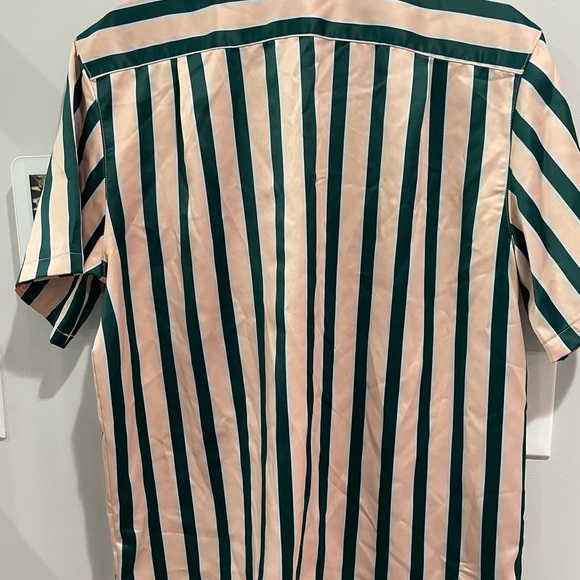 Urban Outfitters size L - Picture 3 of 3